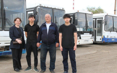 Трехсторонее сотрудничество