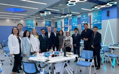 Делегация ВКО прибыла в город Карамай (СУАР КНР)